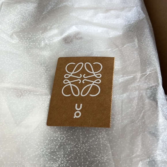 On Running x Loewe Cloudventure - Picture 10 of 11